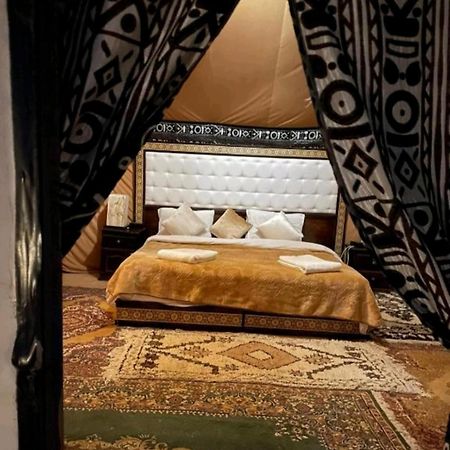 Family Luxury Glamping Ξενοδοχείο Merzouga Εξωτερικό φωτογραφία