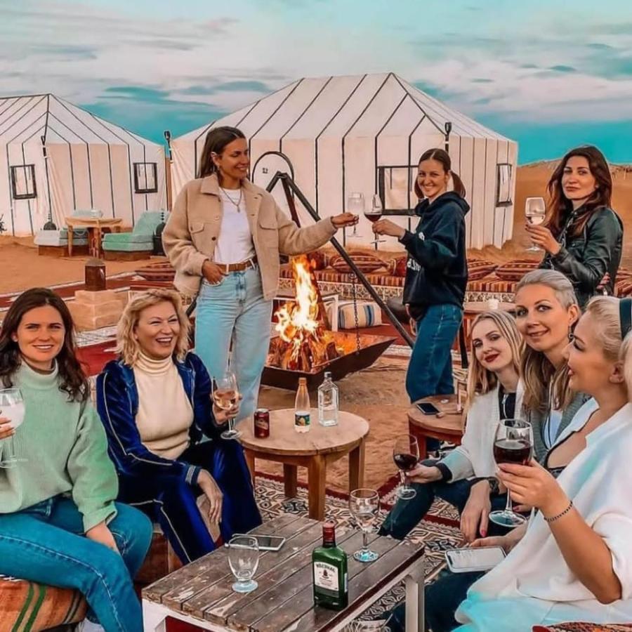 Family Luxury Glamping Ξενοδοχείο Merzouga Εξωτερικό φωτογραφία