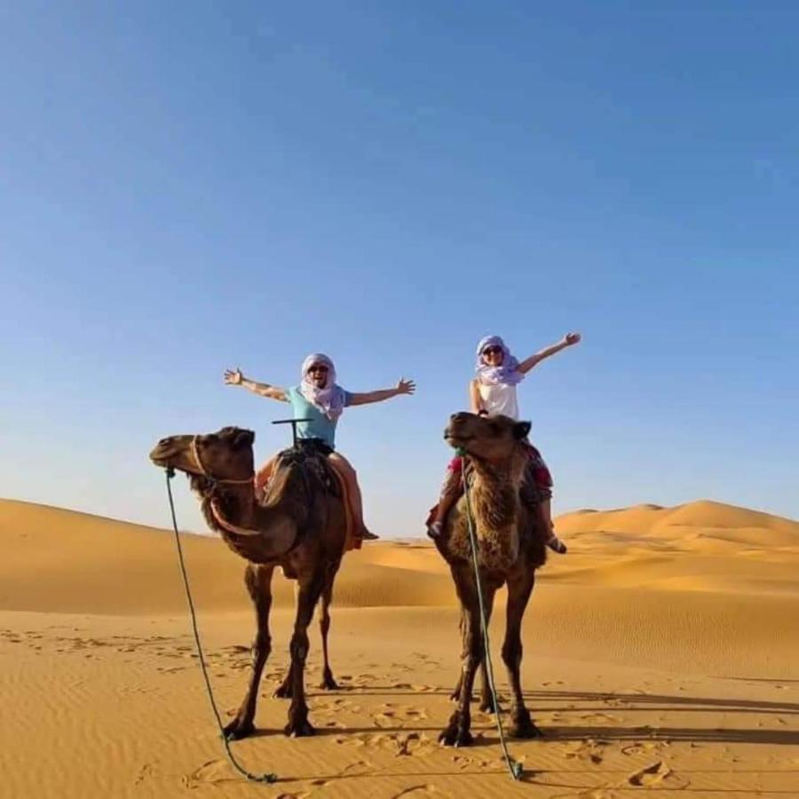 Family Luxury Glamping Ξενοδοχείο Merzouga Εξωτερικό φωτογραφία