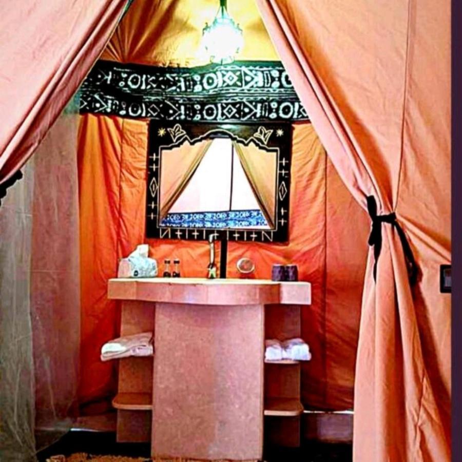Family Luxury Glamping Ξενοδοχείο Merzouga Εξωτερικό φωτογραφία