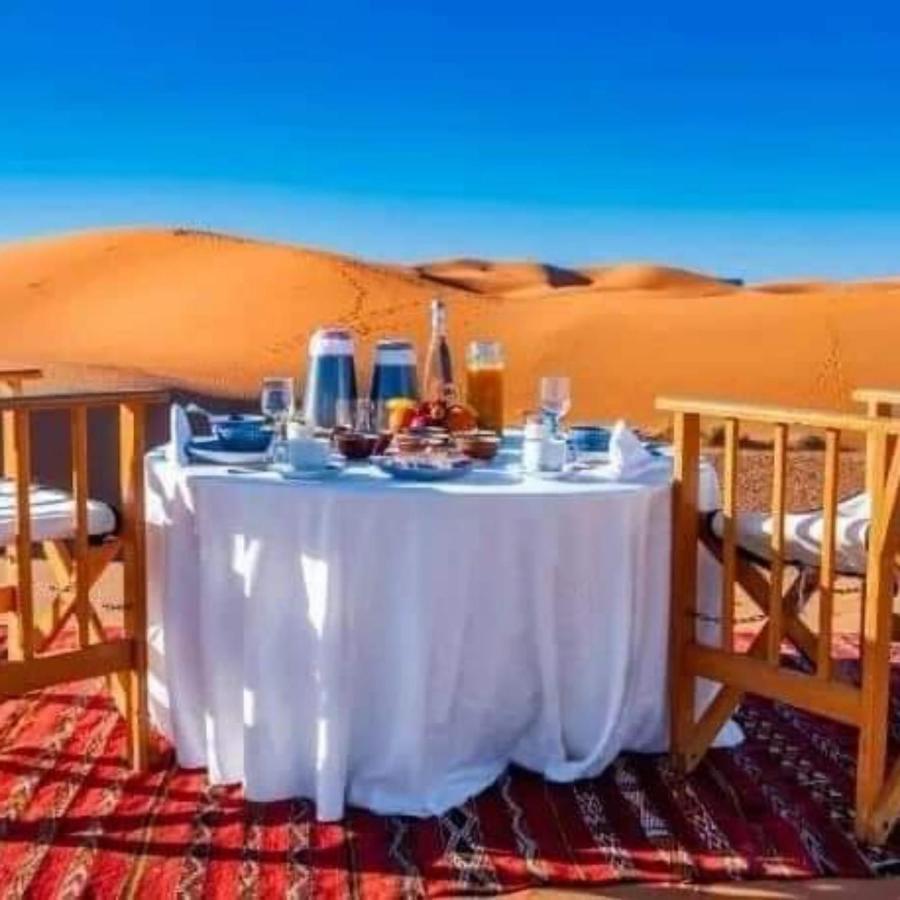 Family Luxury Glamping Ξενοδοχείο Merzouga Εξωτερικό φωτογραφία