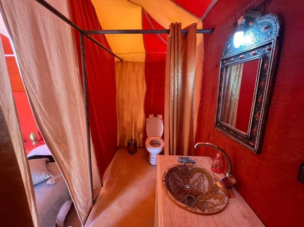 Family Luxury Glamping Ξενοδοχείο Merzouga Εξωτερικό φωτογραφία