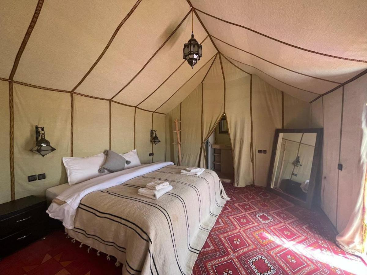 Family Luxury Glamping Ξενοδοχείο Merzouga Εξωτερικό φωτογραφία